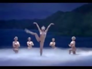 Дивна оголена ballet