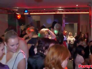 Yang sentiasa mengalir amatur eurobabes majlis keras dalam kelab: percuma xxx video 66